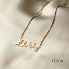 Collar con nombre personalizado en estilo cursiva