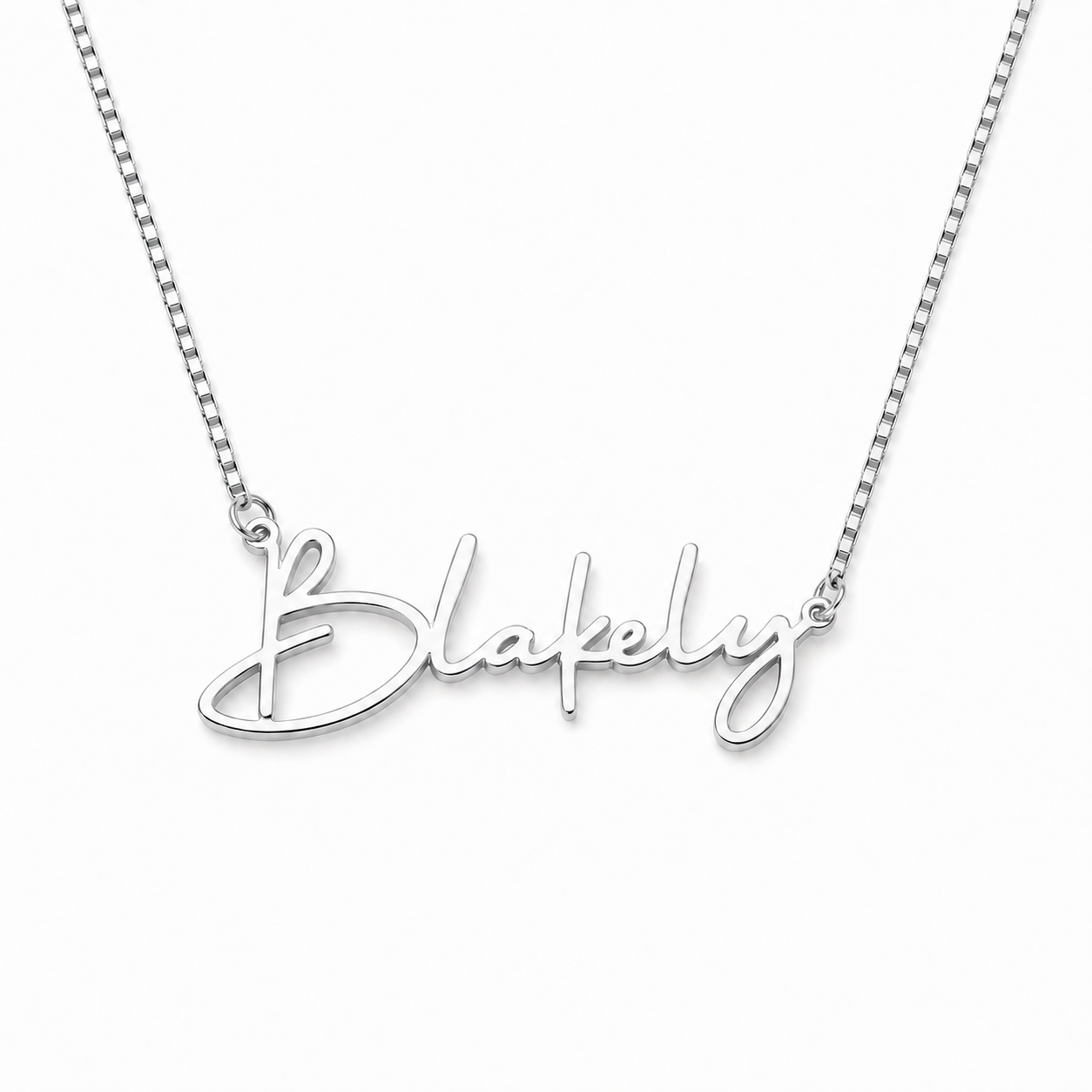 Collar con nombre personalizado en estilo cursiva