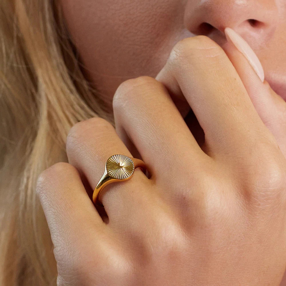 Sunburst Signet Ring-Rings-Aureza